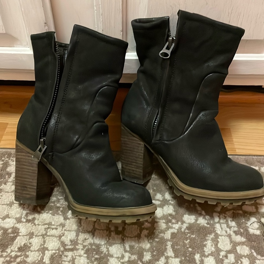 Women’s Aldo Black Boots Size 6
